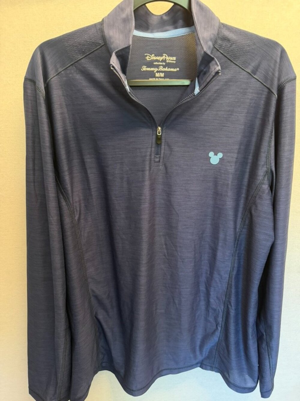 Tommy Bahama Disney Parks Men’s Medium Quarter-Zip Pullover Mickey Logo